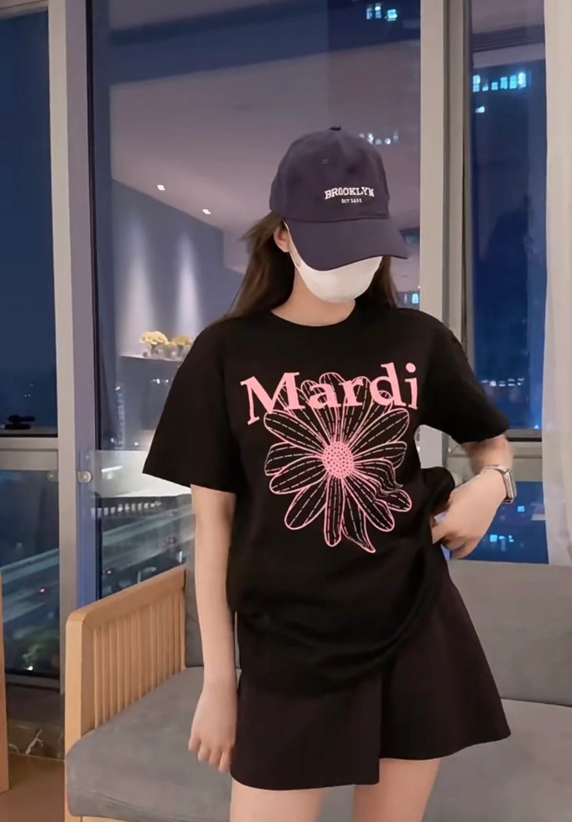韩国 Mardi 小雏菊短袖T恤 胸围108cm