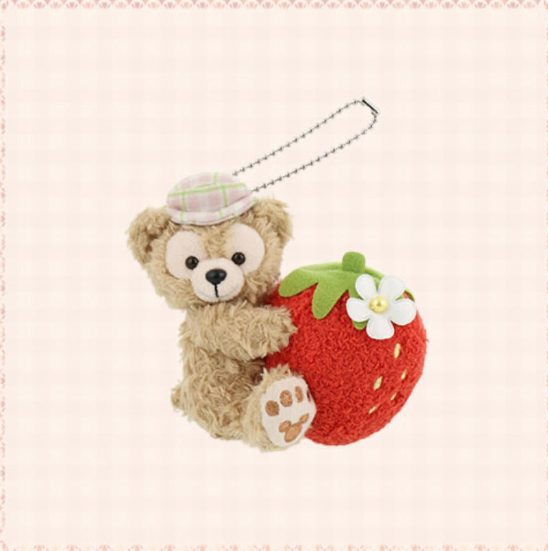 日本东迪 春季草莓系列 达菲熊坐姿挂件