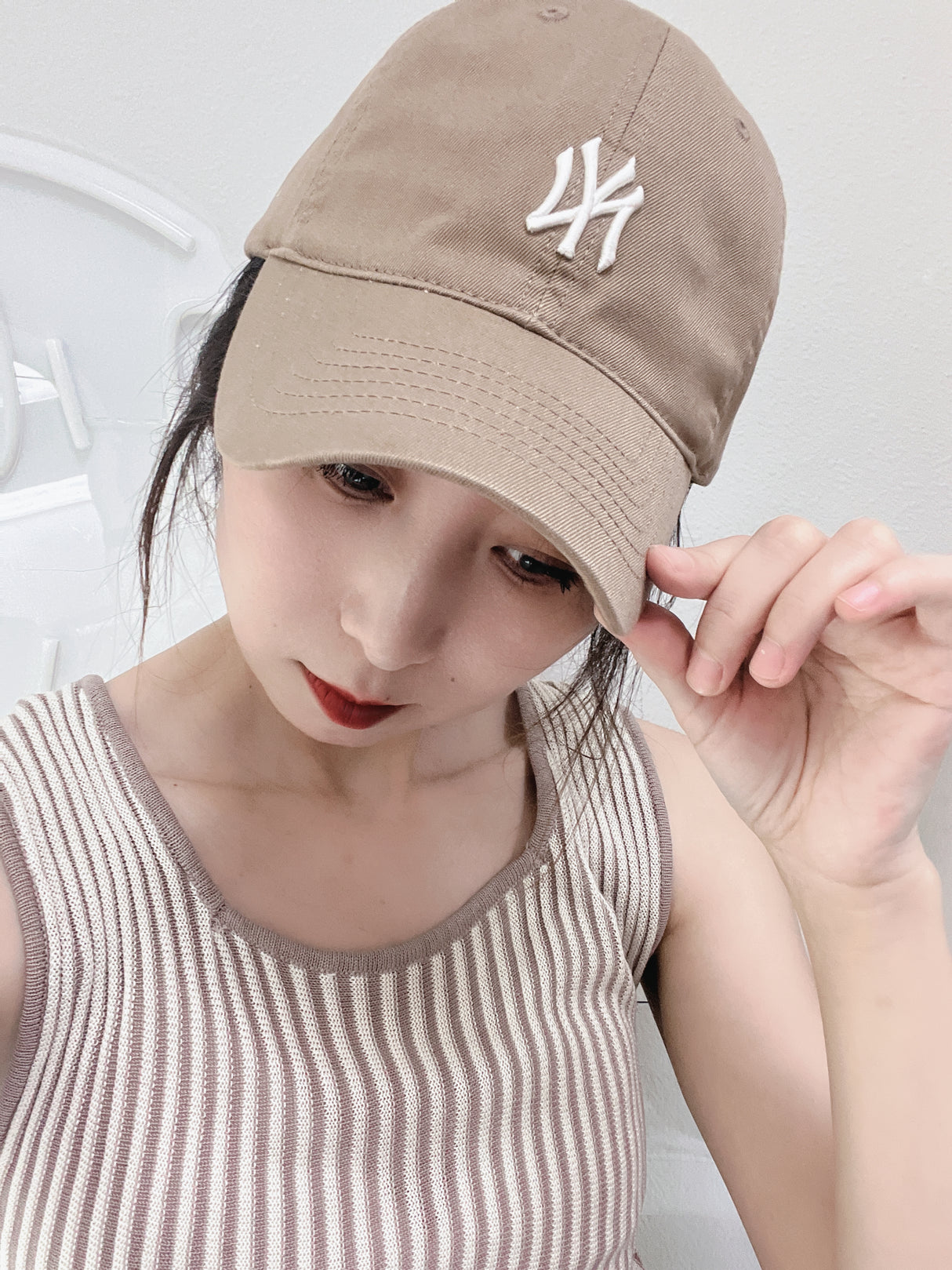 韩国 卡其色小标帽子NY