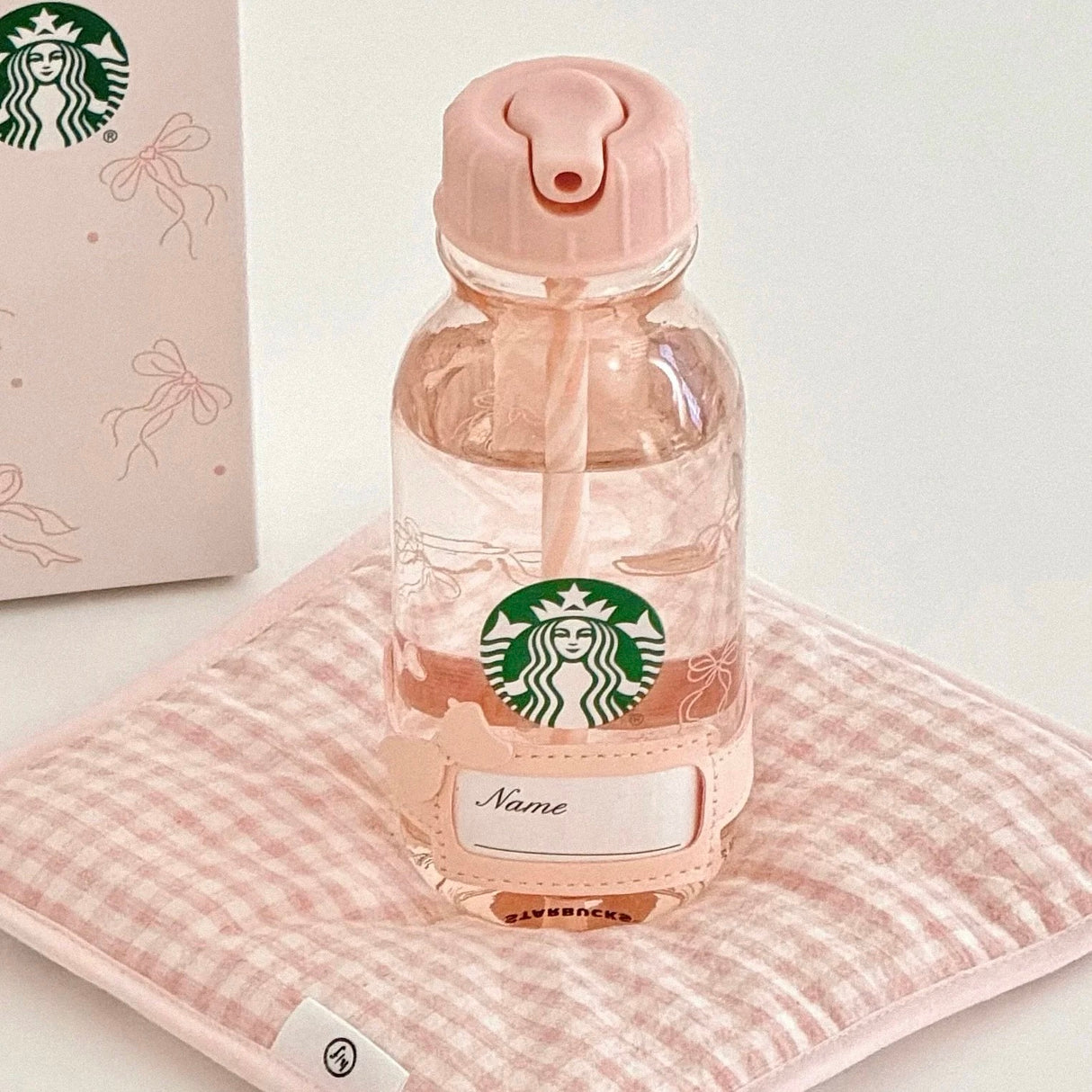 可爱暴击🎀！是星巴克奶瓶杯耶！！414ml