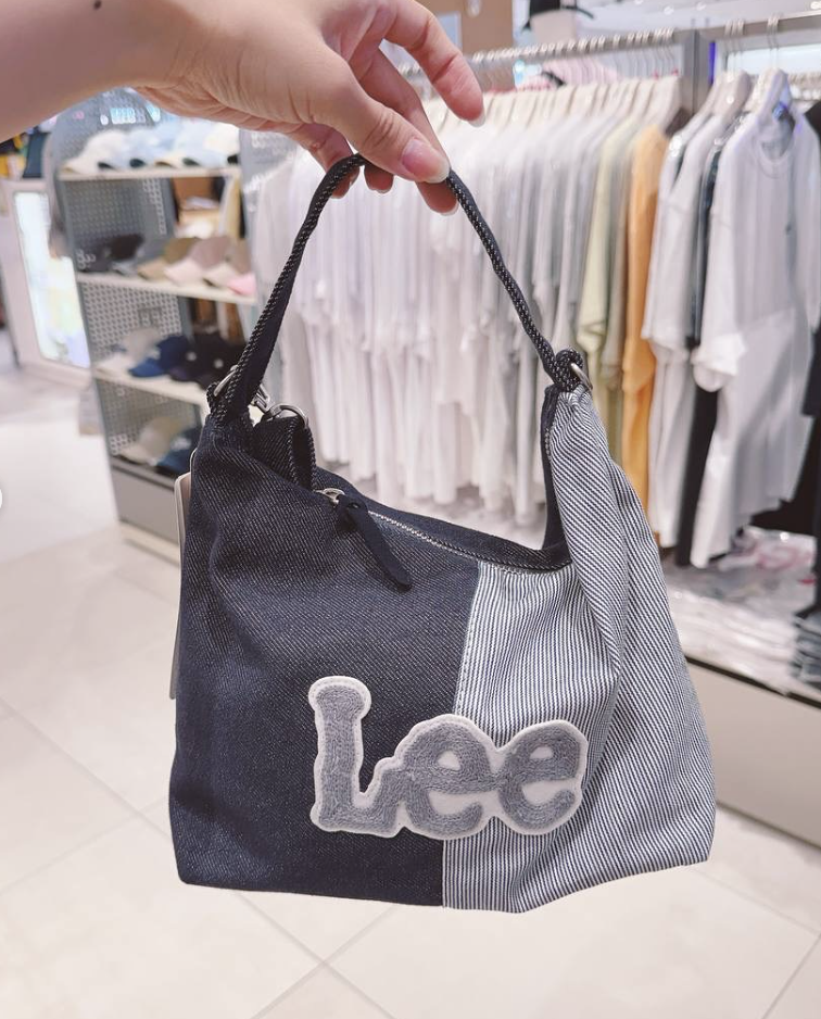 韩国 LEE 牛仔包 百搭款😍深牛仔色
