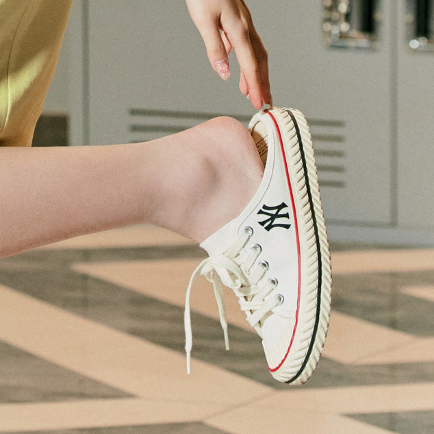 韓國白色半拖（純色）拖鞋尺碼少親們寧可買大不要買小